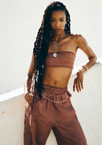 Long tie high-waist trousers