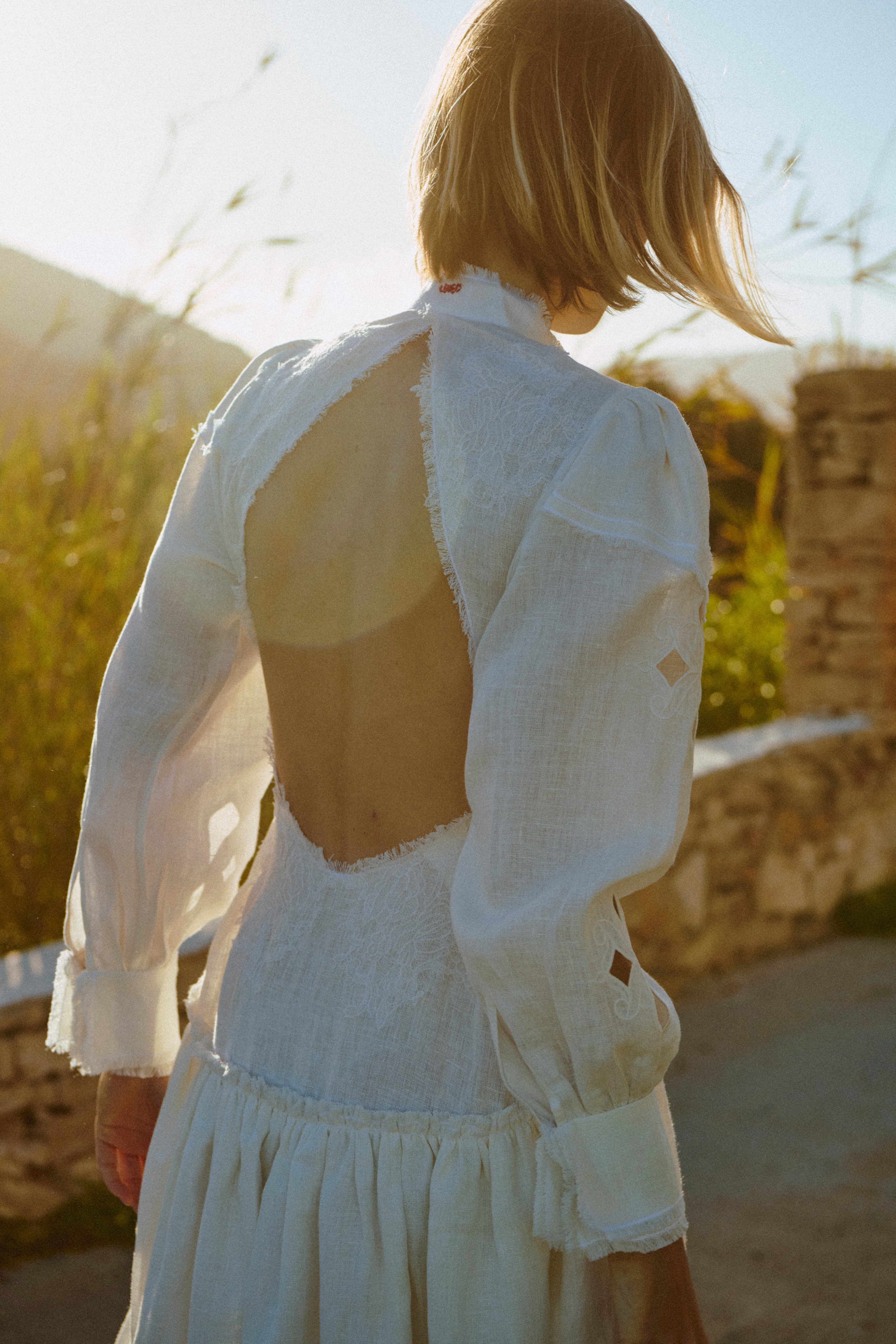 Maxi-length backless dress