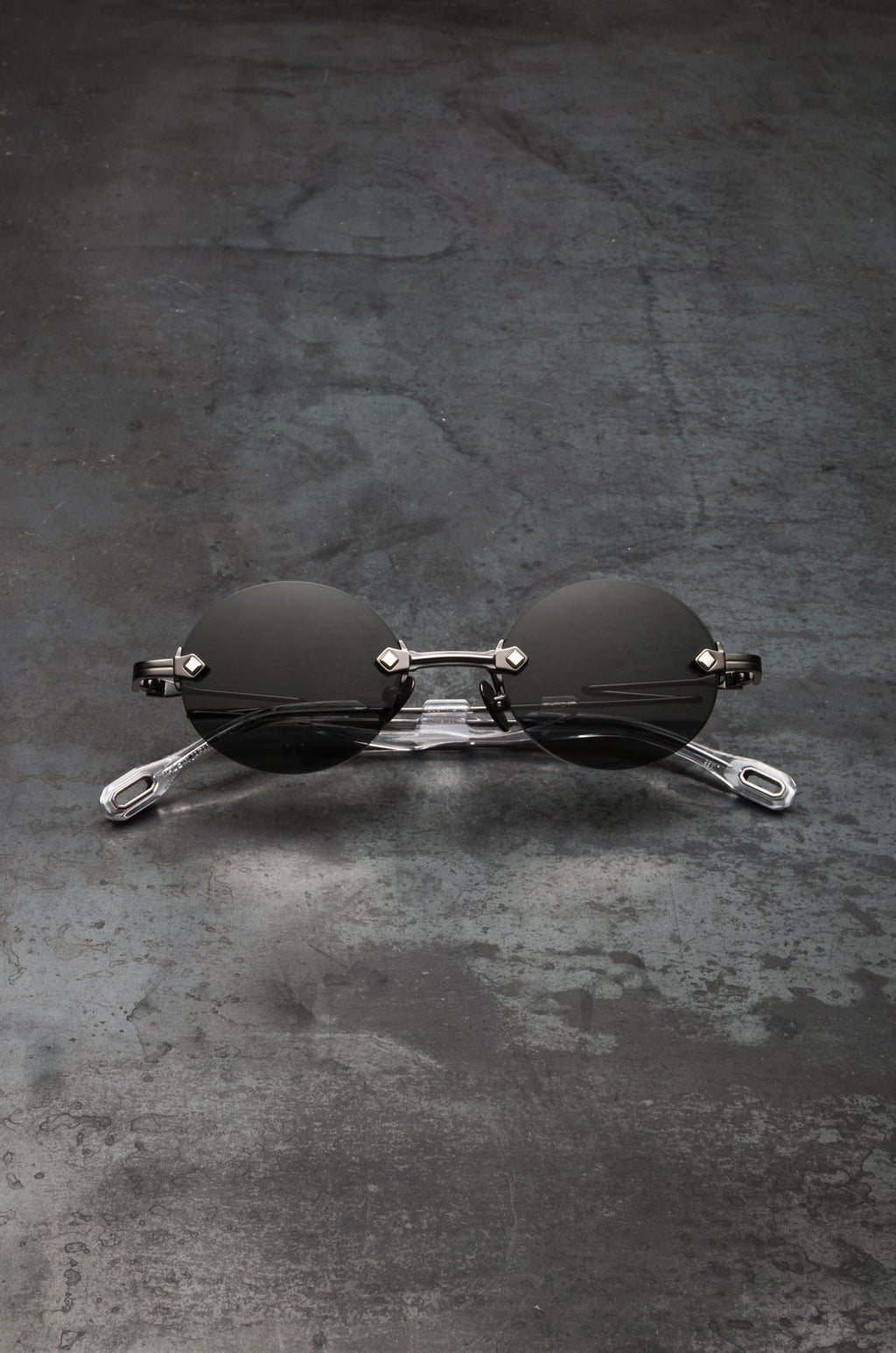 Rimless C39