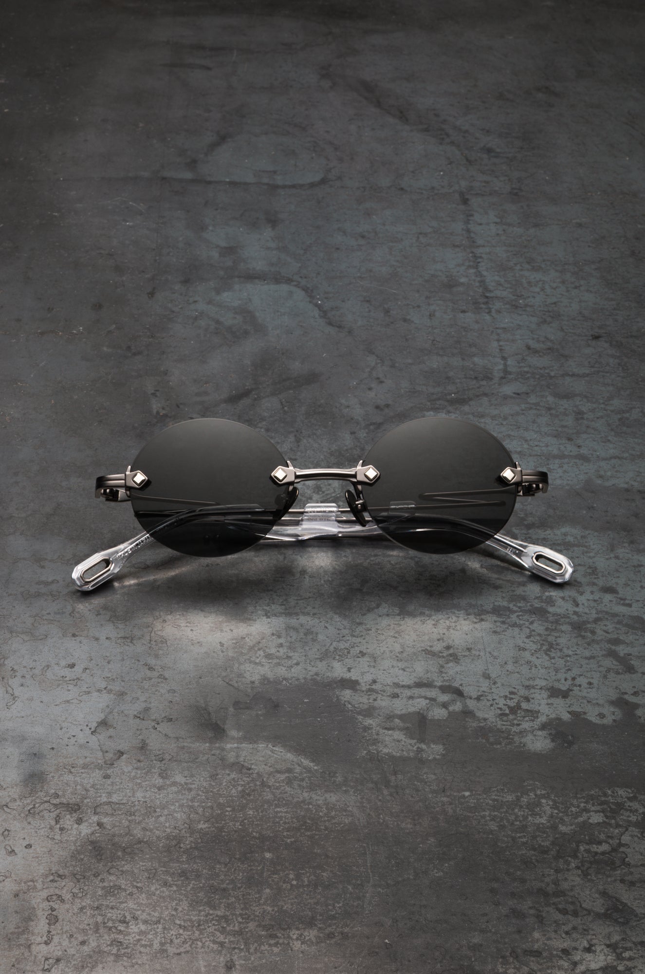 Rimless C39