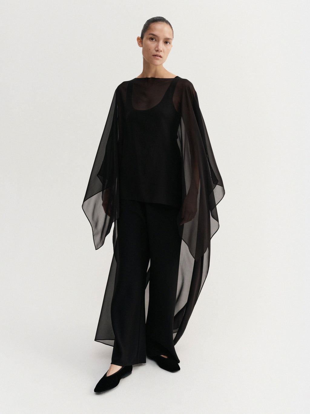 Char Cape Black