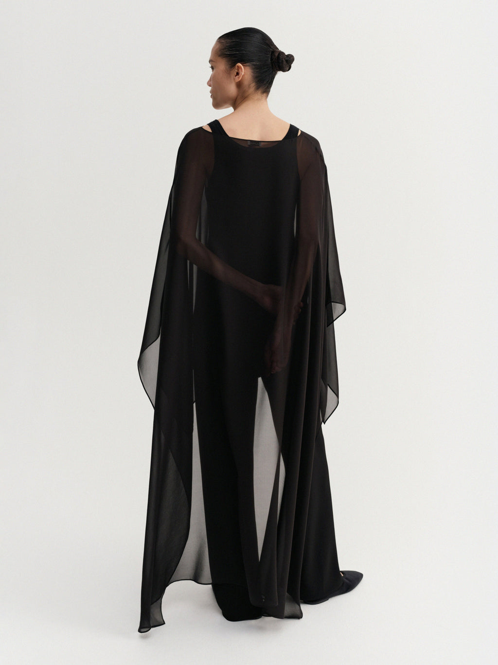 Char Cape Black