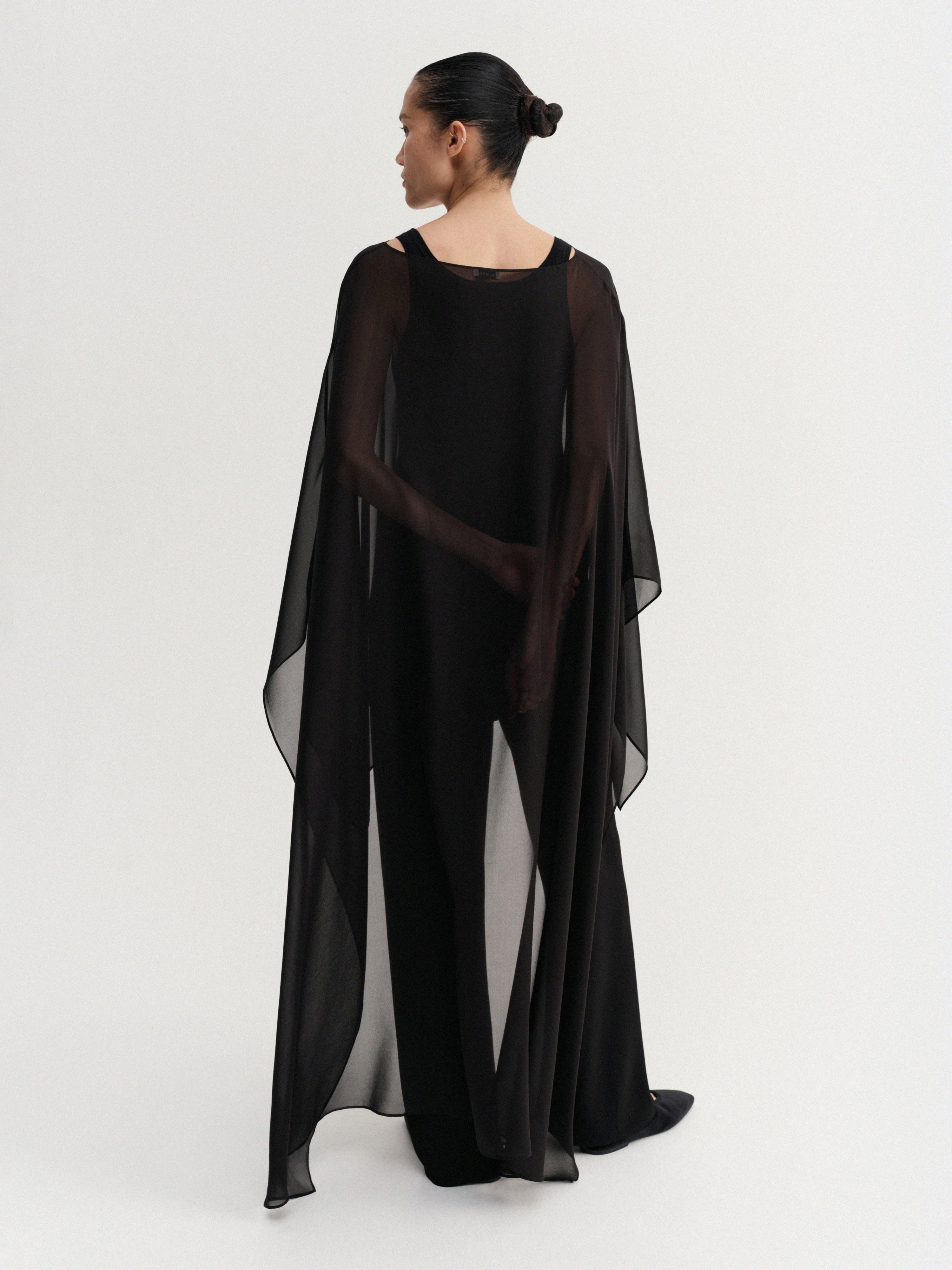 Char Cape Black