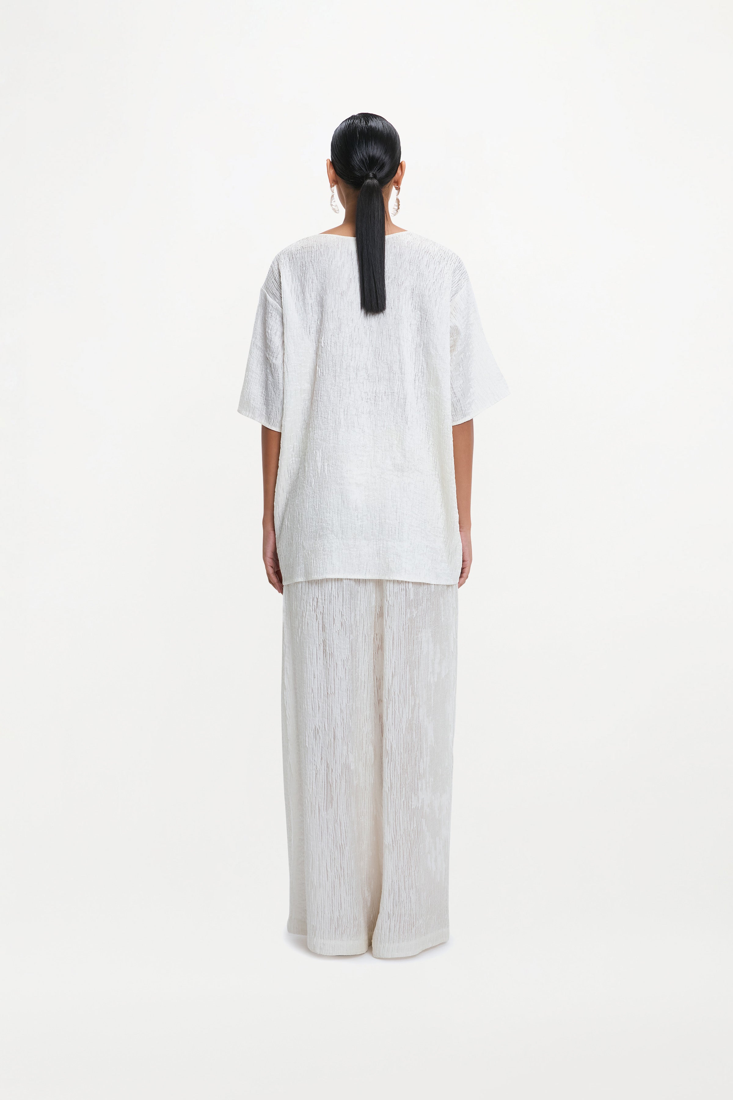 Aurelius T Shirt ( White Silk Pintuck )