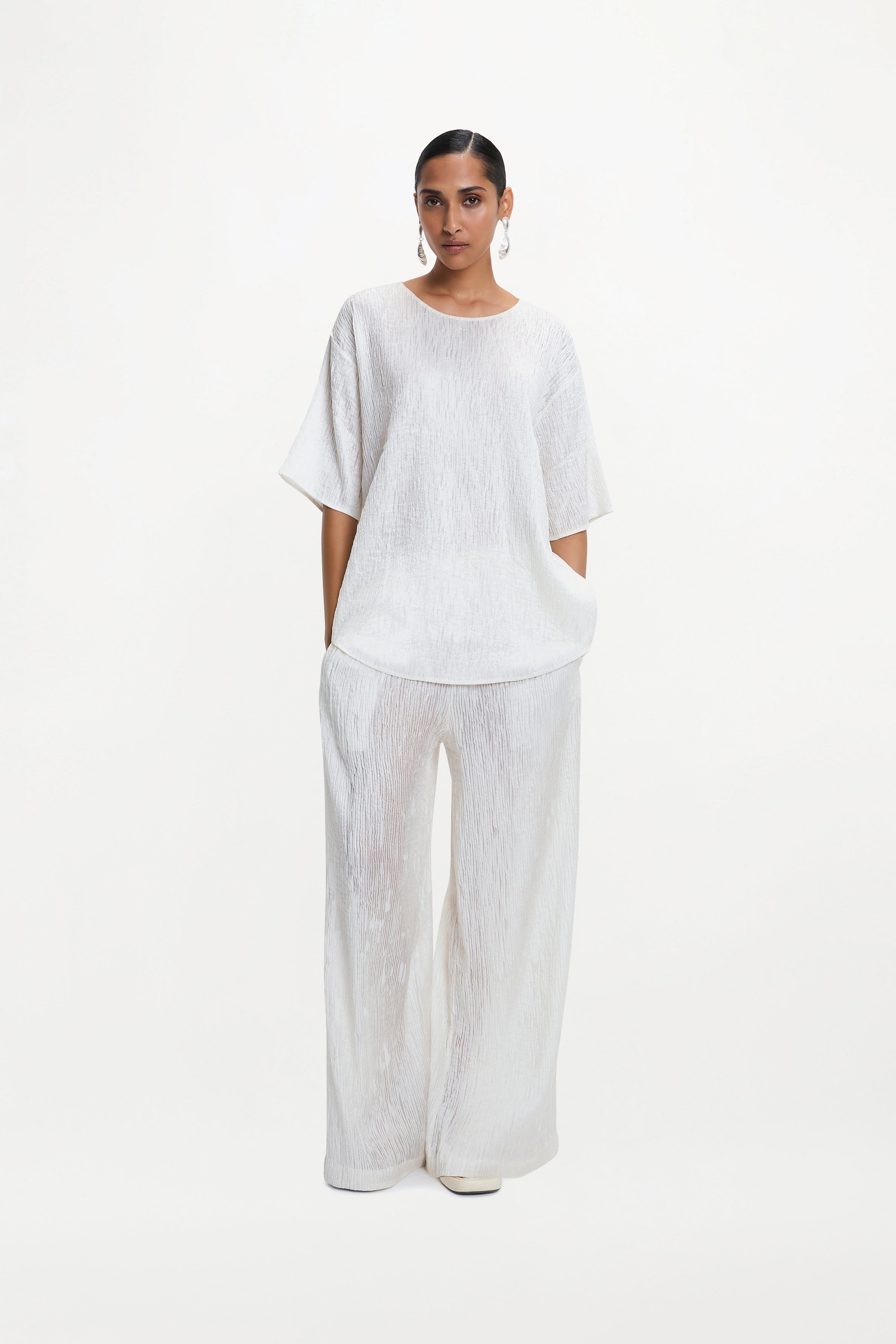 Aurelius T Shirt ( White Silk Pintuck )