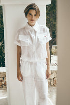 White top with pockets