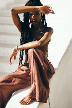 Long tie high-waist trousers