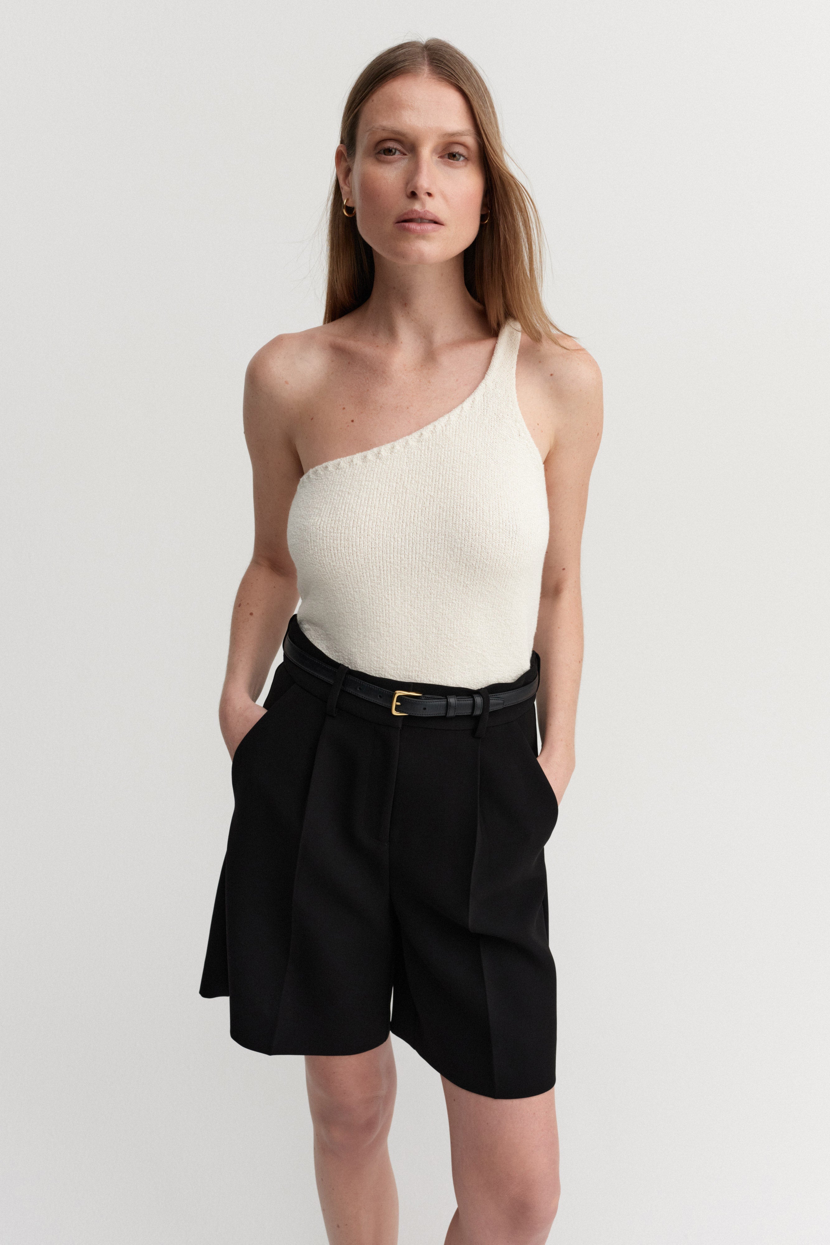 Una One Shoulder Top Shell