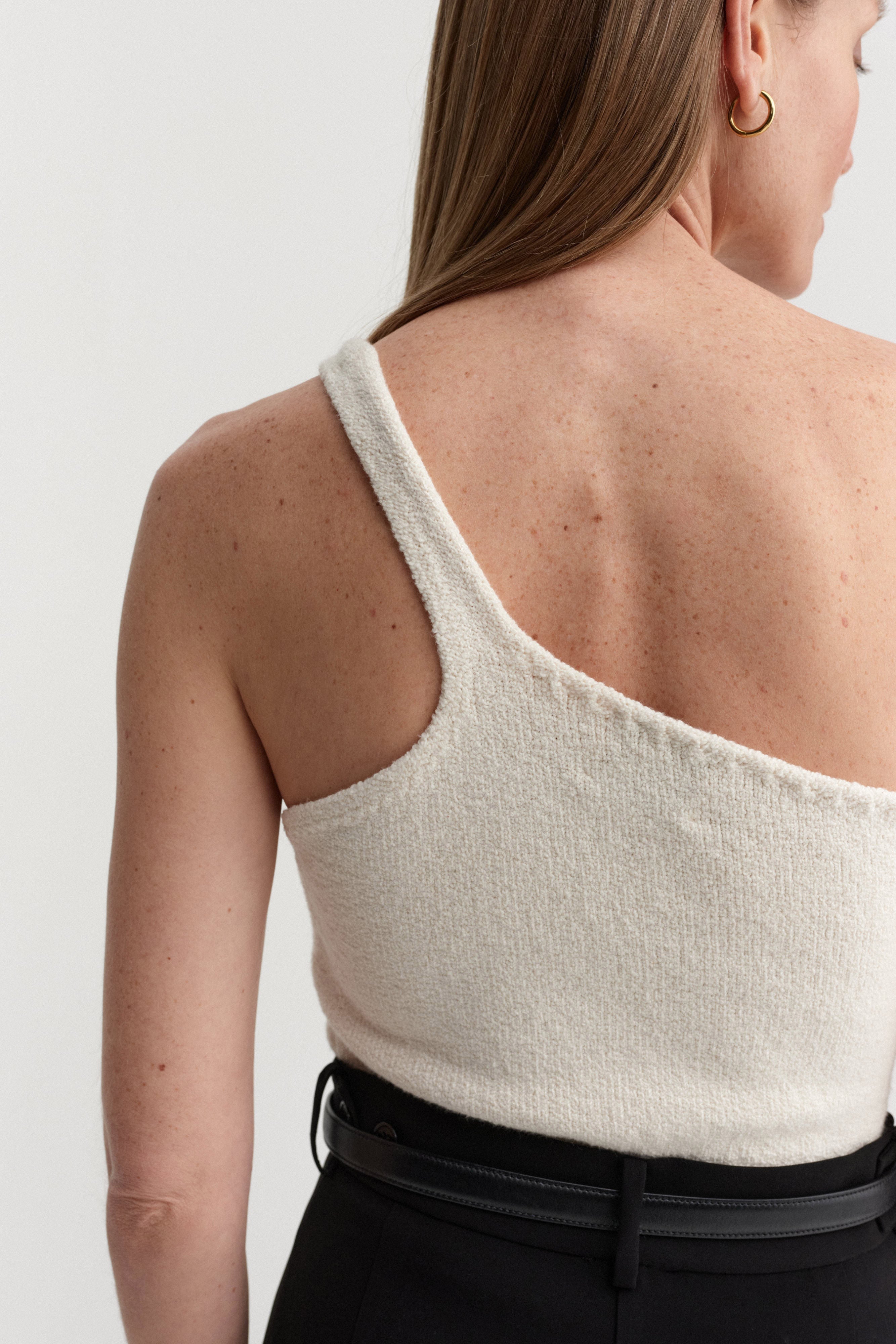 Una One Shoulder Top Shell